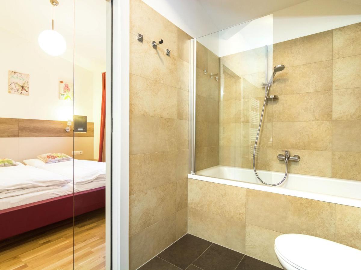 Spacious In Near Ski Area *